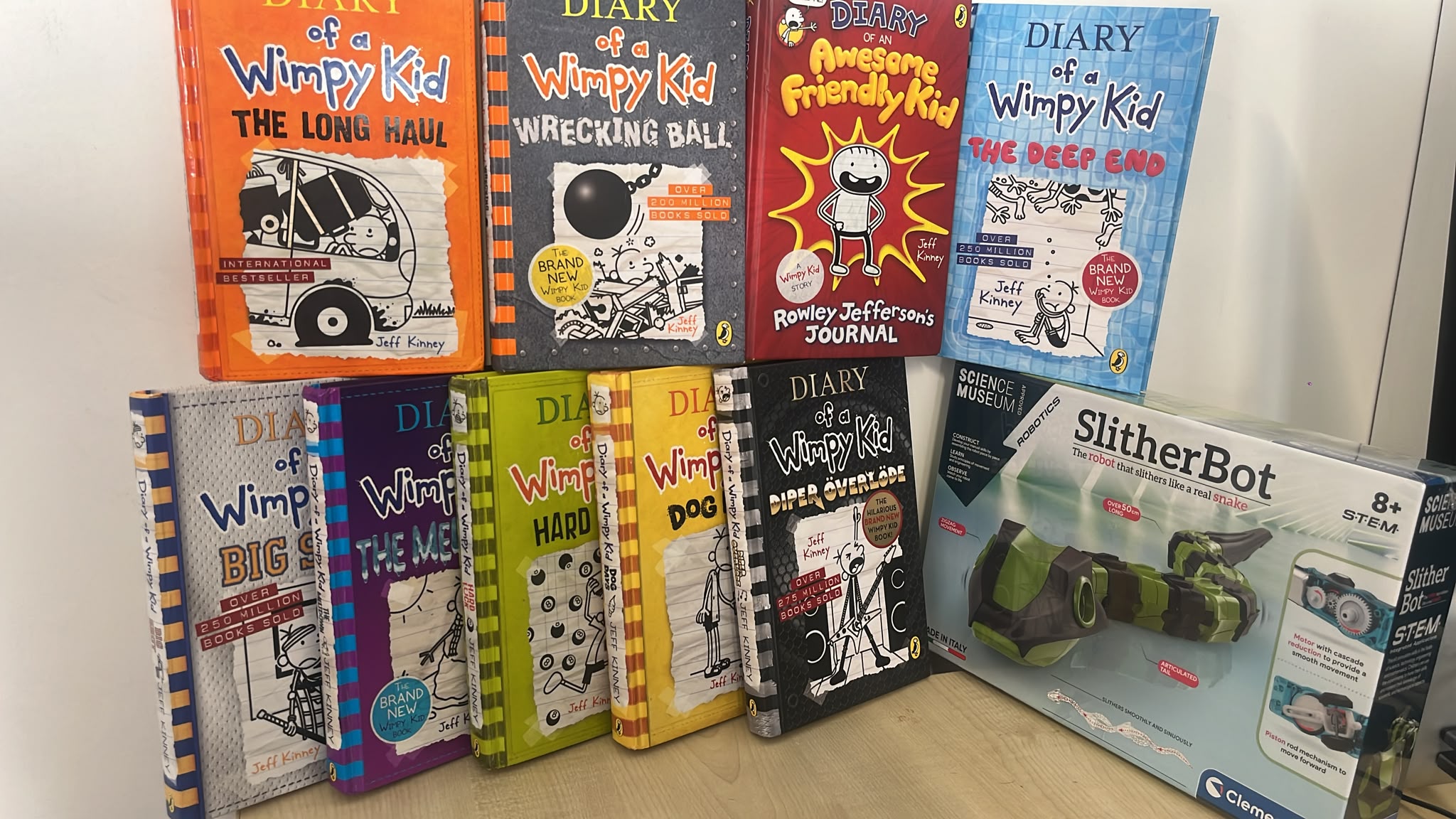 Free Children’s Books & STEM Toy 📚🤖
